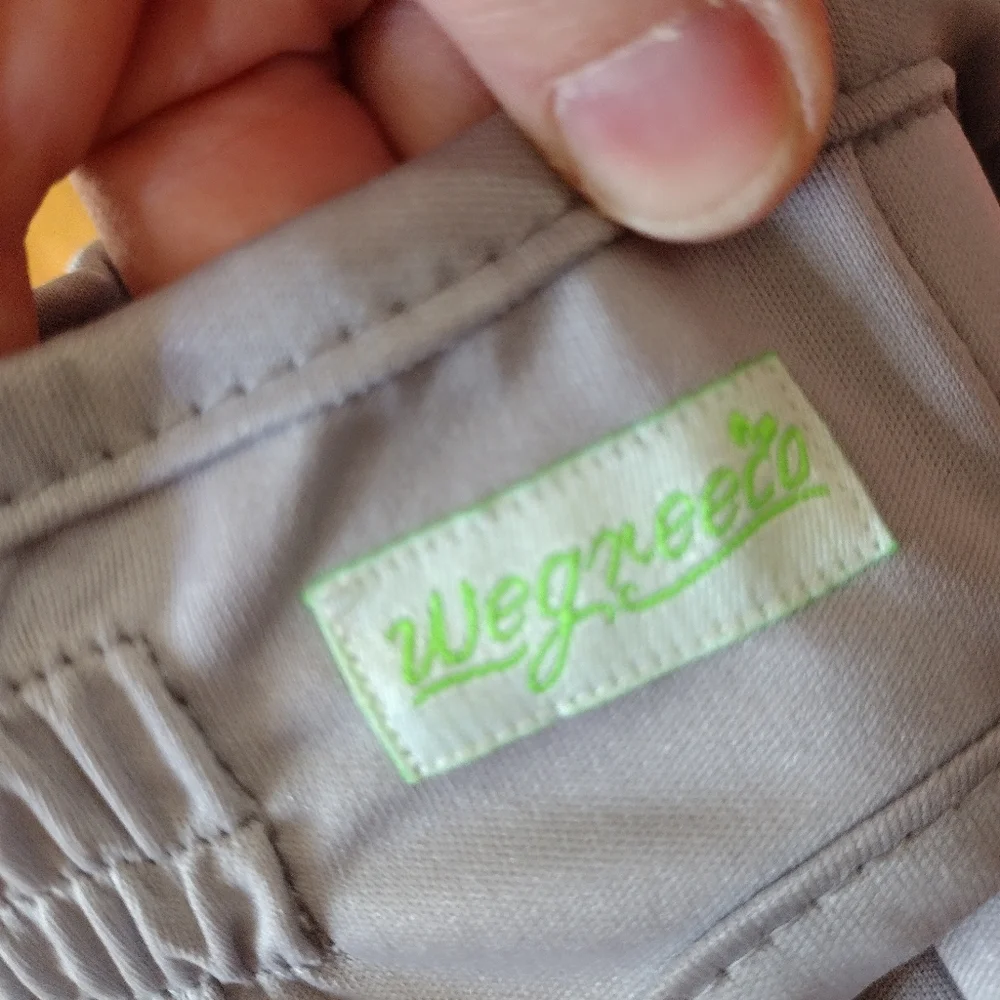 2 wegreeco washable female dog diaper skirt Set Dusty Tan & Gray Medium M Nwot